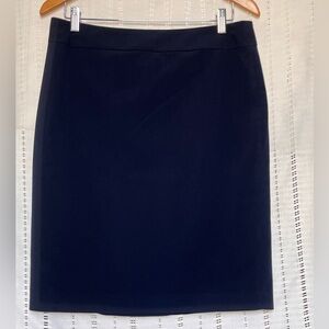 Jones New York Navy Blue Pencil Skirt for Work size 8 EUC